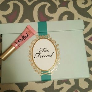 Too faced palette
